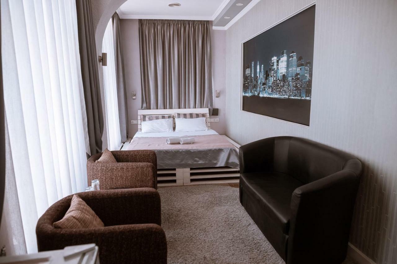 Hotel Avenue Bishkek Exterior foto